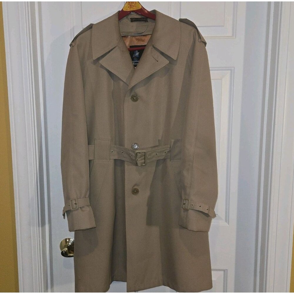 Men's Classic Tan Trench Coat